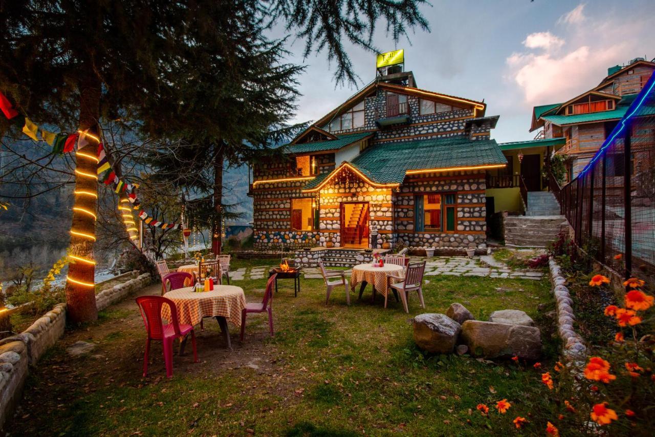 Tales N Trails Hotel Vashist Exterior foto