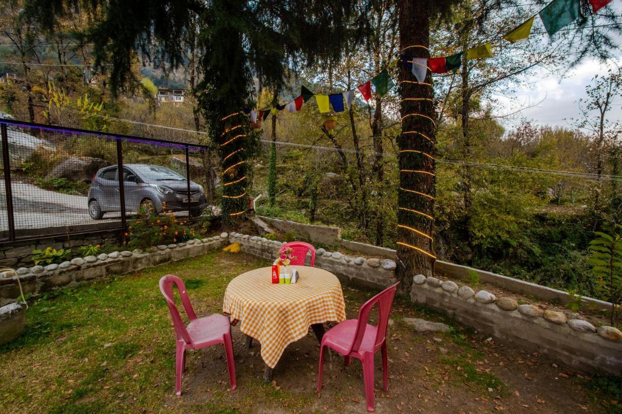 Tales N Trails Hotel Vashist Exterior foto